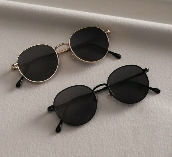 UV-Protected Full-Rim Round Sunglasses